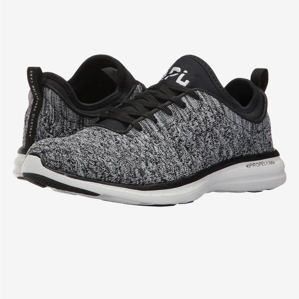 APL Women’s Black and White Melange Techloom Phantom Sneakers, size 7